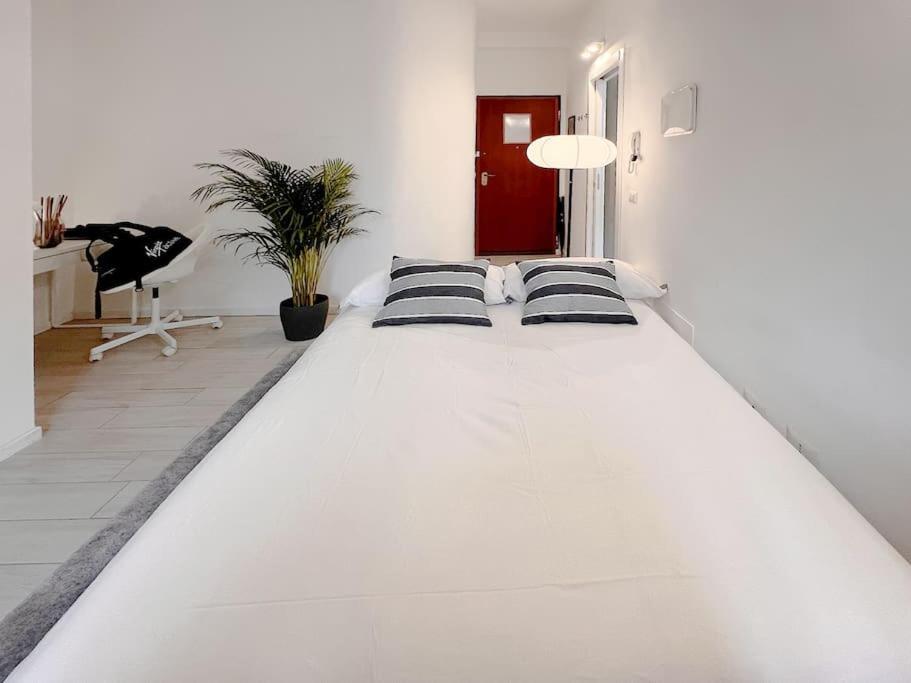 Appartement 20 Min Duomo - Modern Milaan